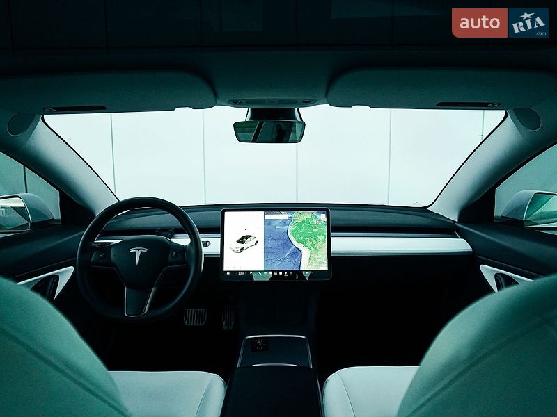 Седан Tesla Model 3 2021 в Харкові
