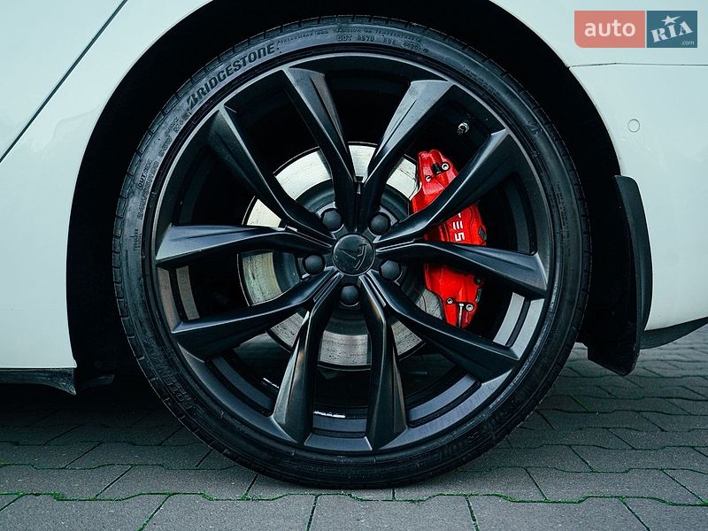 Седан Tesla Model 3 2021 в Харкові