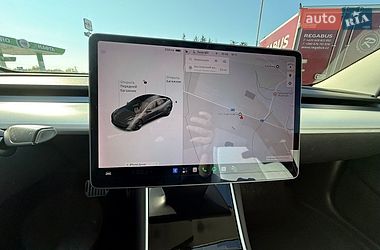 Седан Tesla Model 3 2019 в Коломые