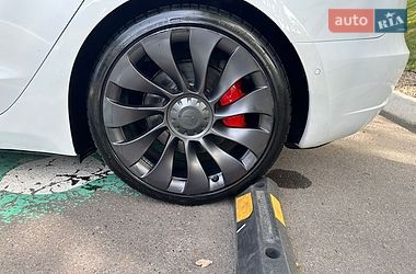 Седан Tesla Model 3 2021 в Могилев-Подольске