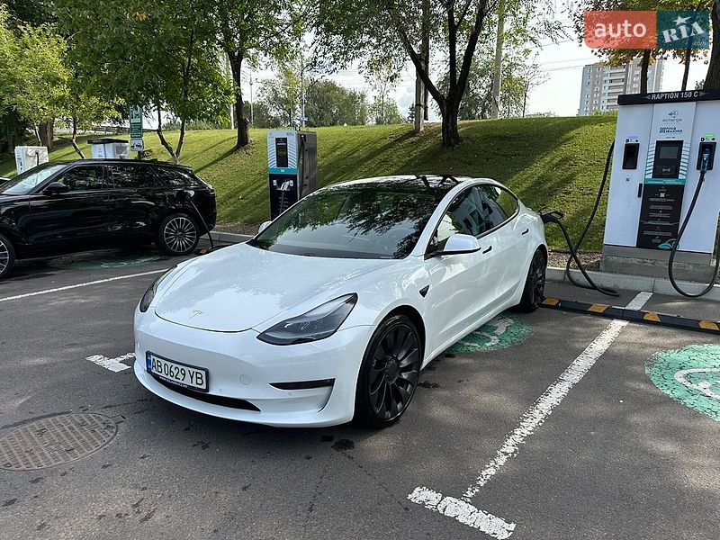 Седан Tesla Model 3 2021 в Могилев-Подольске