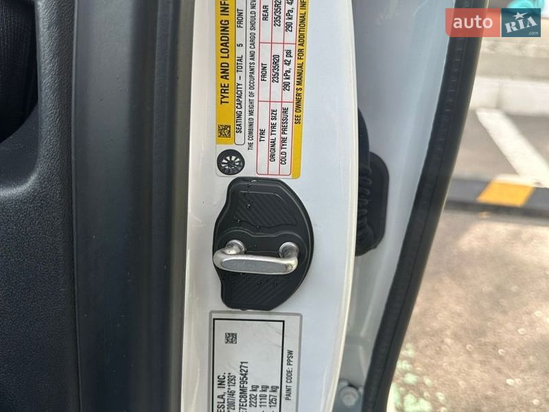 Седан Tesla Model 3 2021 в Могилев-Подольске