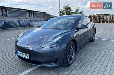 Седан Tesla Model 3 2023 в Тернополе Седан Tesla Model 3 2023 в Тернополе