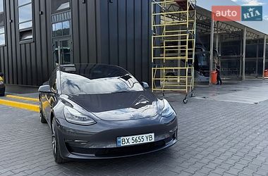 Седан Tesla Model 3 2022 в Кам'янець-Подільському