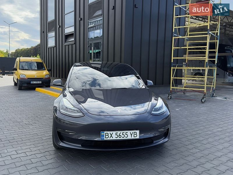 Седан Tesla Model 3 2022 в Кам'янець-Подільському