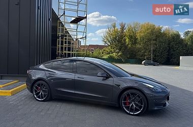 Седан Tesla Model 3 2022 в Кам'янець-Подільському