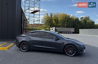 Седан Tesla Model 3 2022 в Кам'янець-Подільському