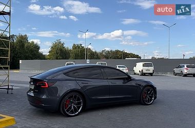 Седан Tesla Model 3 2022 в Кам'янець-Подільському