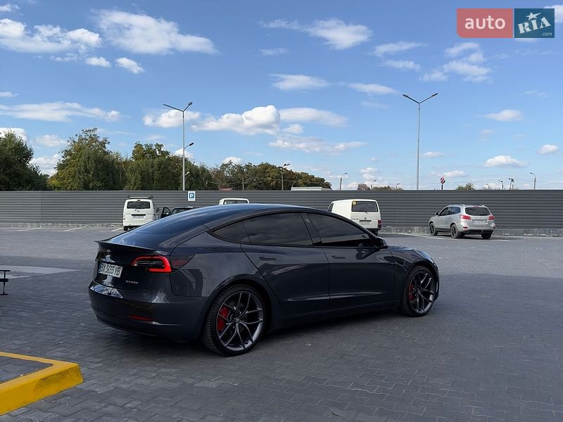 Седан Tesla Model 3 2022 в Кам'янець-Подільському