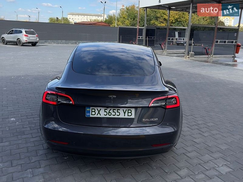 Седан Tesla Model 3 2022 в Кам'янець-Подільському