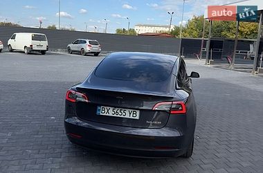 Седан Tesla Model 3 2022 в Кам'янець-Подільському