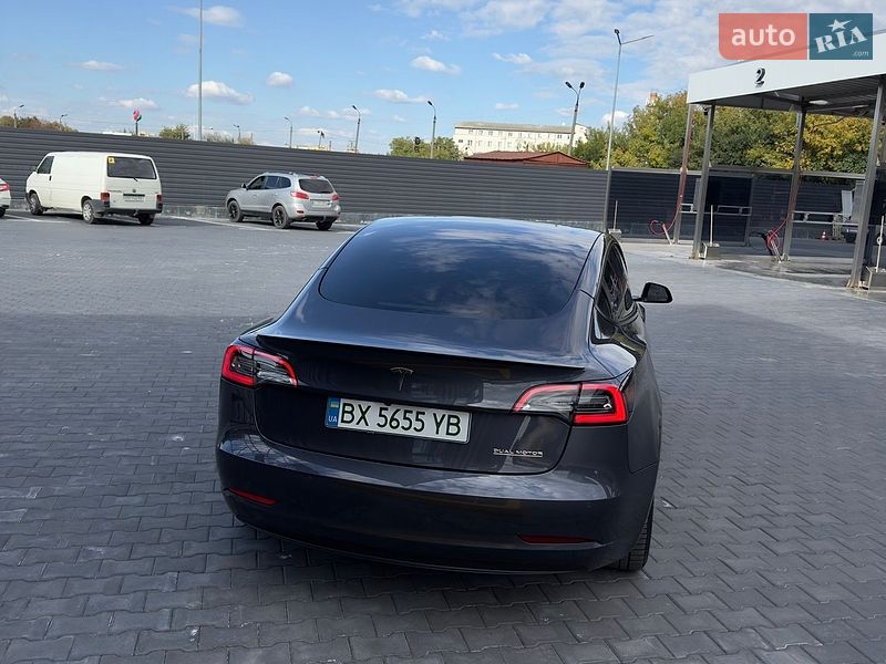 Седан Tesla Model 3 2022 в Кам'янець-Подільському