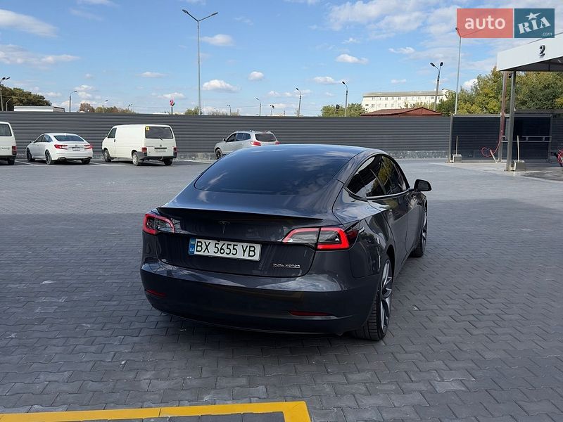 Седан Tesla Model 3 2022 в Кам'янець-Подільському