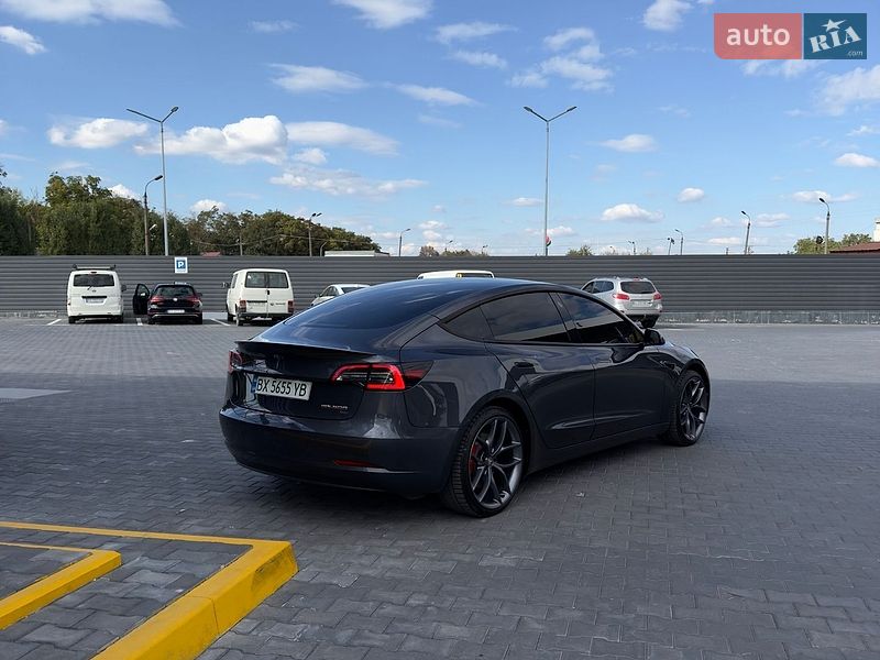 Седан Tesla Model 3 2022 в Кам'янець-Подільському