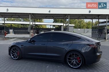 Седан Tesla Model 3 2022 в Кам'янець-Подільському