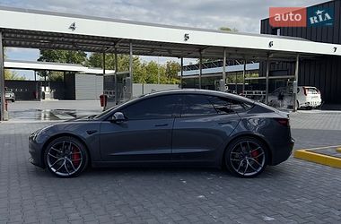 Седан Tesla Model 3 2022 в Кам'янець-Подільському