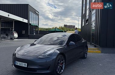 Седан Tesla Model 3 2022 в Кам'янець-Подільському