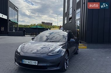 Седан Tesla Model 3 2022 в Кам'янець-Подільському
