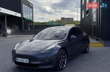 Седан Tesla Model 3 2022 в Кам'янець-Подільському