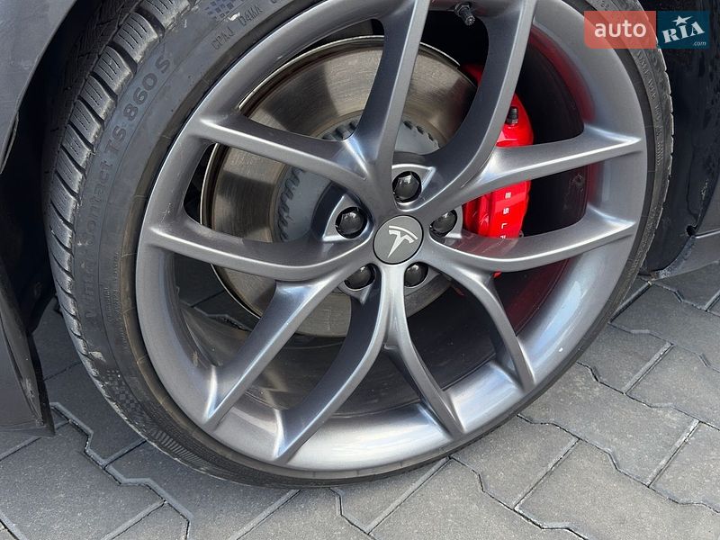 Седан Tesla Model 3 2022 в Кам'янець-Подільському