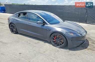 Седан Tesla Model 3 2024 в Львові