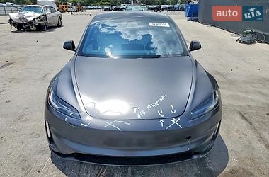 Седан Tesla Model 3 2024 в Львові