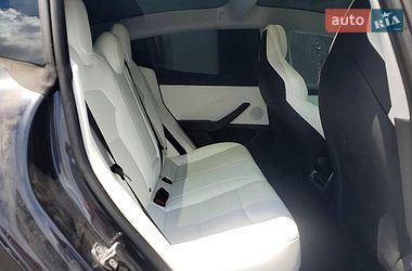Седан Tesla Model 3 2024 в Львові