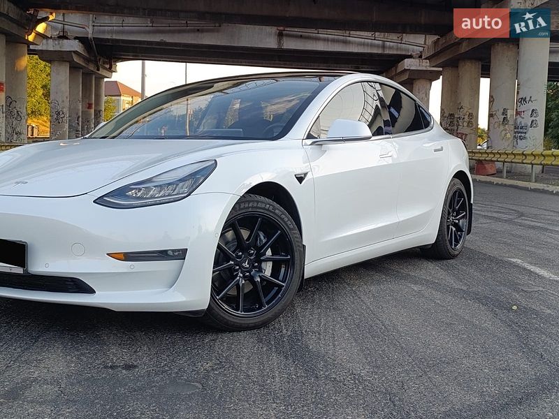 Седан Tesla Model 3 2019 в Одессе фото 4 Седан Tesla Model 3 2019 в Одессе