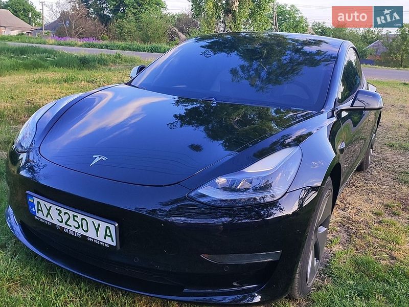 Tesla Model 3 2021