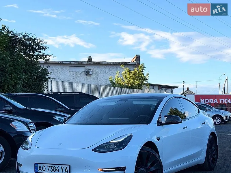 Tesla Model 3 2023