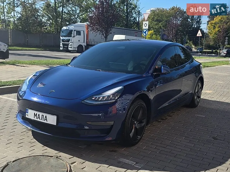 Tesla Model 3 2018