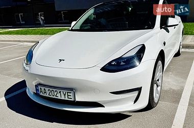 Седан Tesla Model 3 2021 в Кривом Роге Седан Tesla Model 3 2021 в Кривом Роге
