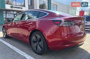 Седан Tesla Model 3 2018 в Львові