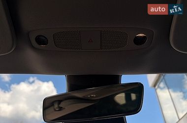 Седан Tesla Model 3 2018 в Львові