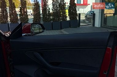 Седан Tesla Model 3 2018 в Львові