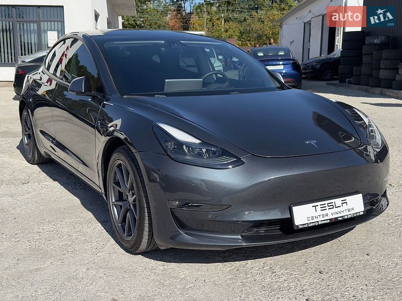 Tesla Model 3 2021