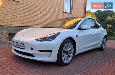 Седан Tesla Model 3 2023 в Чернігові