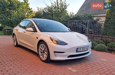 Седан Tesla Model 3 2023 в Чернігові