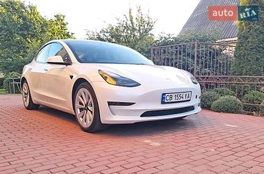 Седан Tesla Model 3 2023 в Чернігові