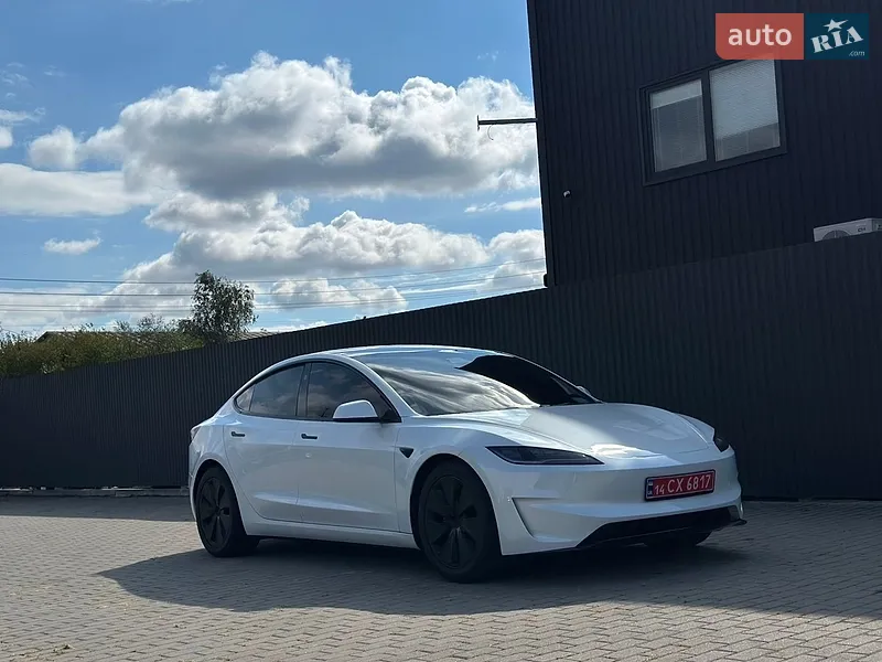 Tesla Model 3