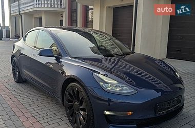Седан Tesla Model 3 2023 в Тернополе