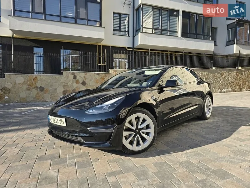 Tesla Model 3 2021