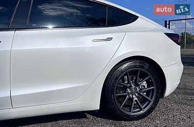 Седан Tesla Model 3 2022 в Полтаві