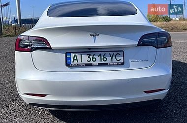 Седан Tesla Model 3 2022 в Полтаві