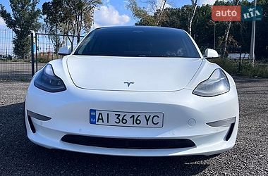 Седан Tesla Model 3 2022 в Полтаві