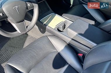 Седан Tesla Model 3 2022 в Полтаві