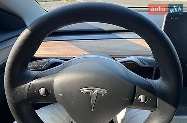 Седан Tesla Model 3 2022 в Полтаві
