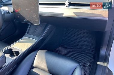 Седан Tesla Model 3 2022 в Полтаві