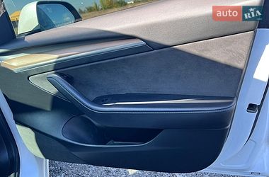 Седан Tesla Model 3 2022 в Полтаві