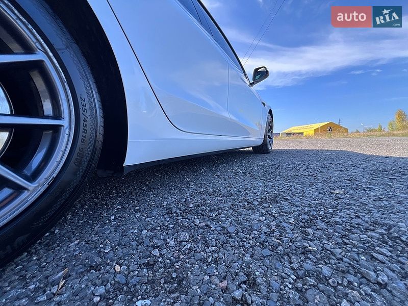 Седан Tesla Model 3 2022 в Полтаві